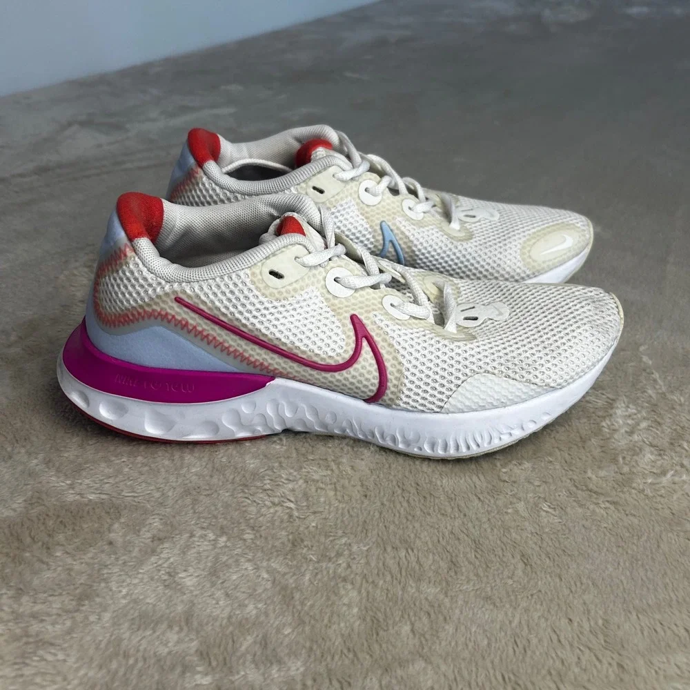 Nike Women's Renew Run White Ember Glow Athletic Sneakers Size 7.5 CK6360-100